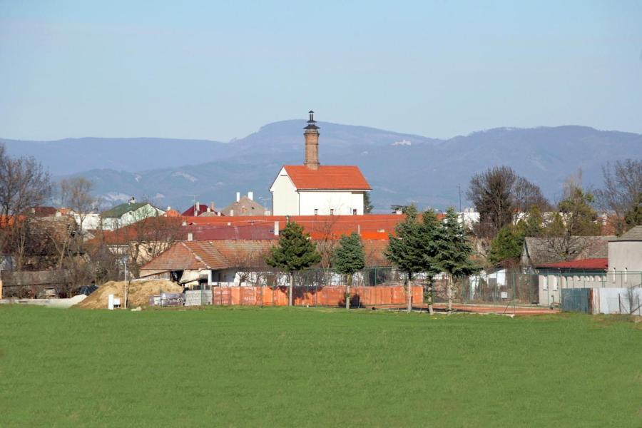 Chateau Krakovany Экстерьер фото