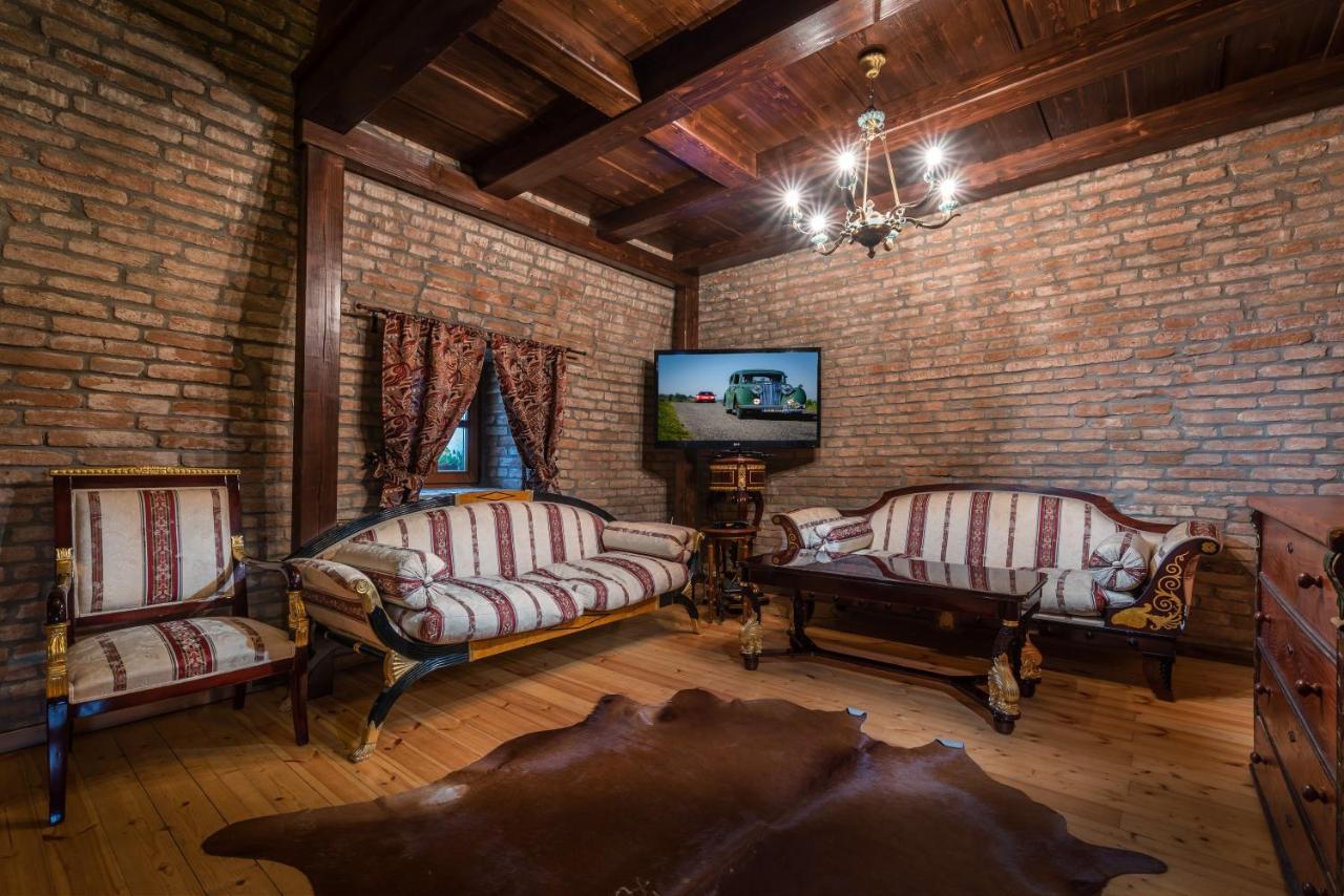 Chateau Krakovany Экстерьер фото
